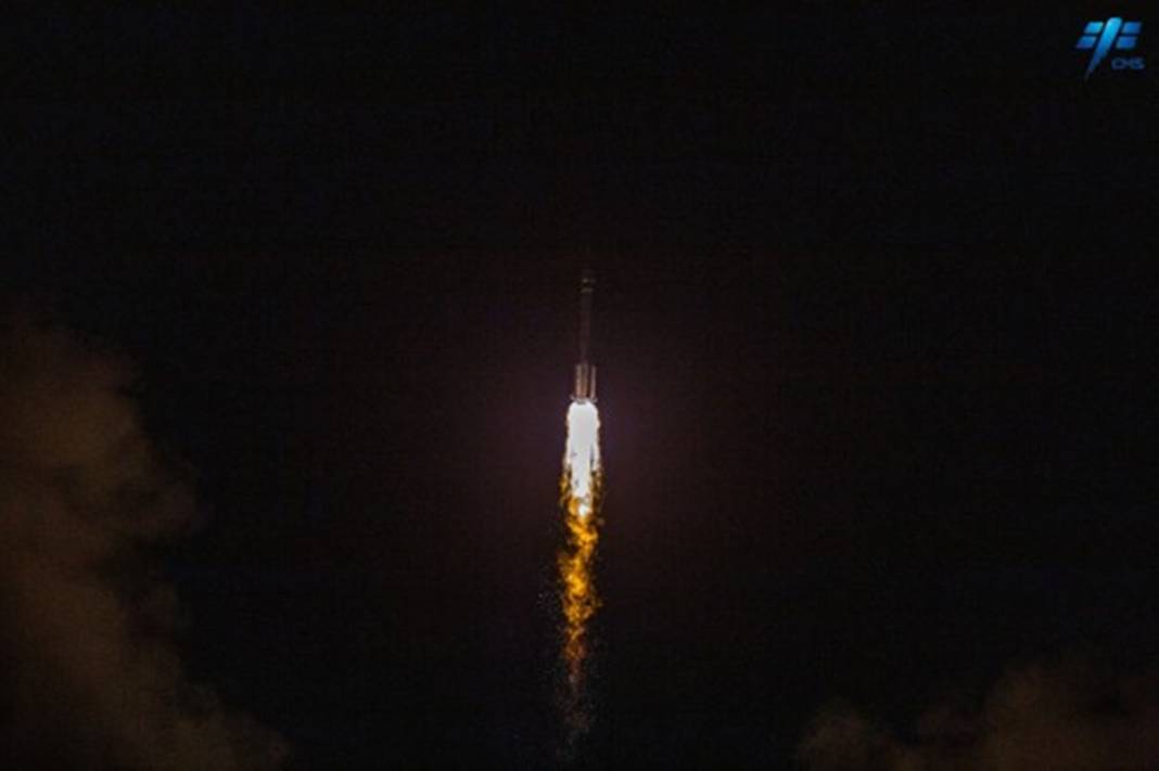 Altı ay uzayda kalan Çinli astronotlar Dünya'ya döndü 16